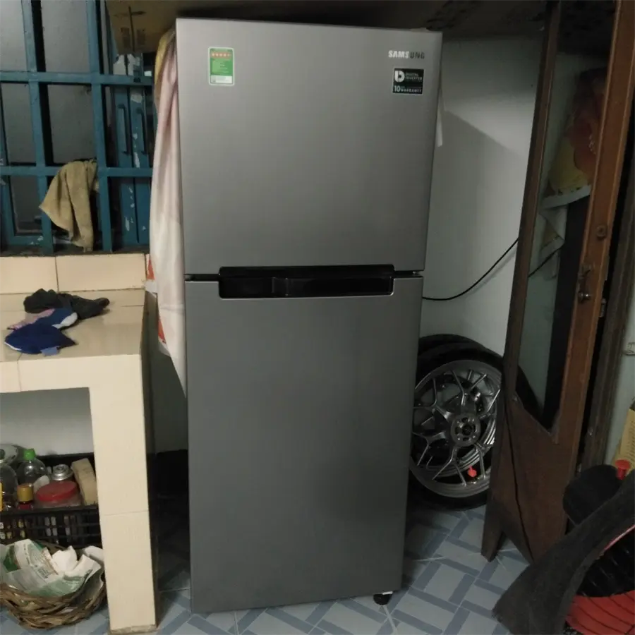 Khách hàng review Tủ lạnh Samsung Inverter 208 lít RT19M300BGS/SV 52