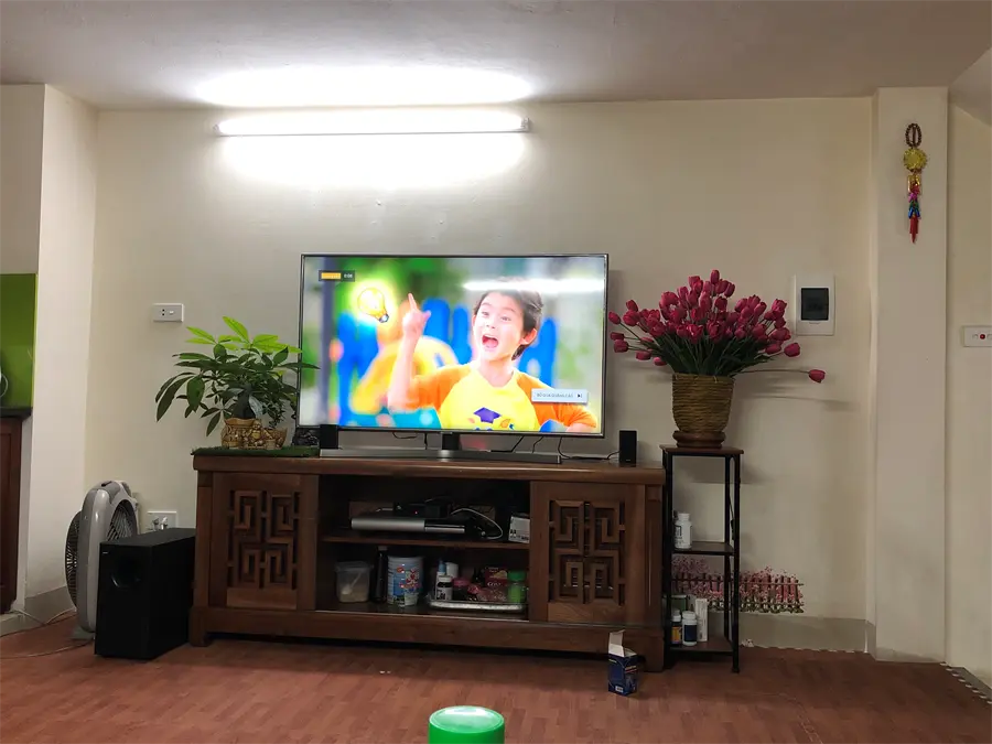 Khách hàng review Smart Tivi Samsung 4K 50 inch UA50NU7400 9