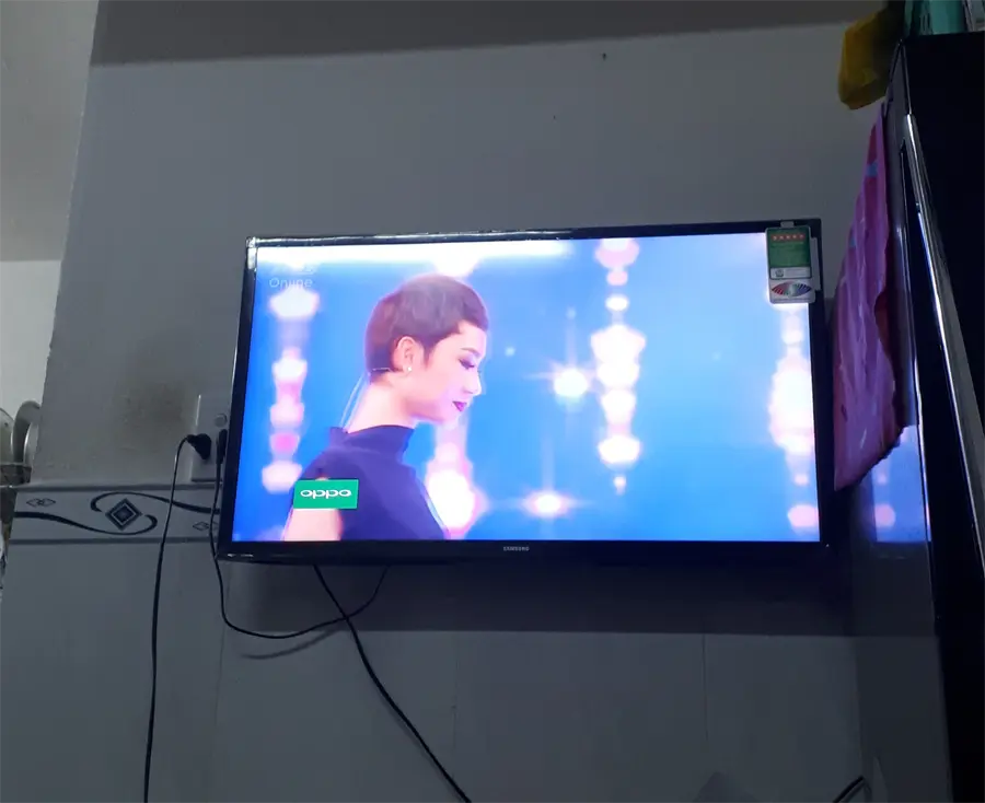 Khách hàng review Smart Tivi Samsung 32 inch UA32N4300 53
