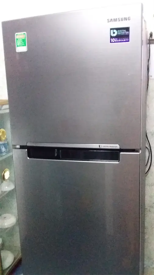 Khách hàng review Tủ lạnh Samsung Inverter 256 lít RT25M4033S8/SV 8