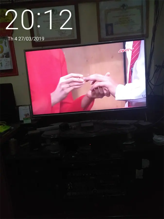 Khách hàng review Smart Tivi Samsung 4K 43 inch UA43NU7400 18