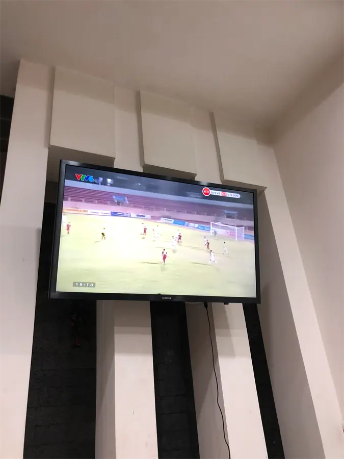 Khách hàng review Tivi Samsung 32 inch UA32N4000 2