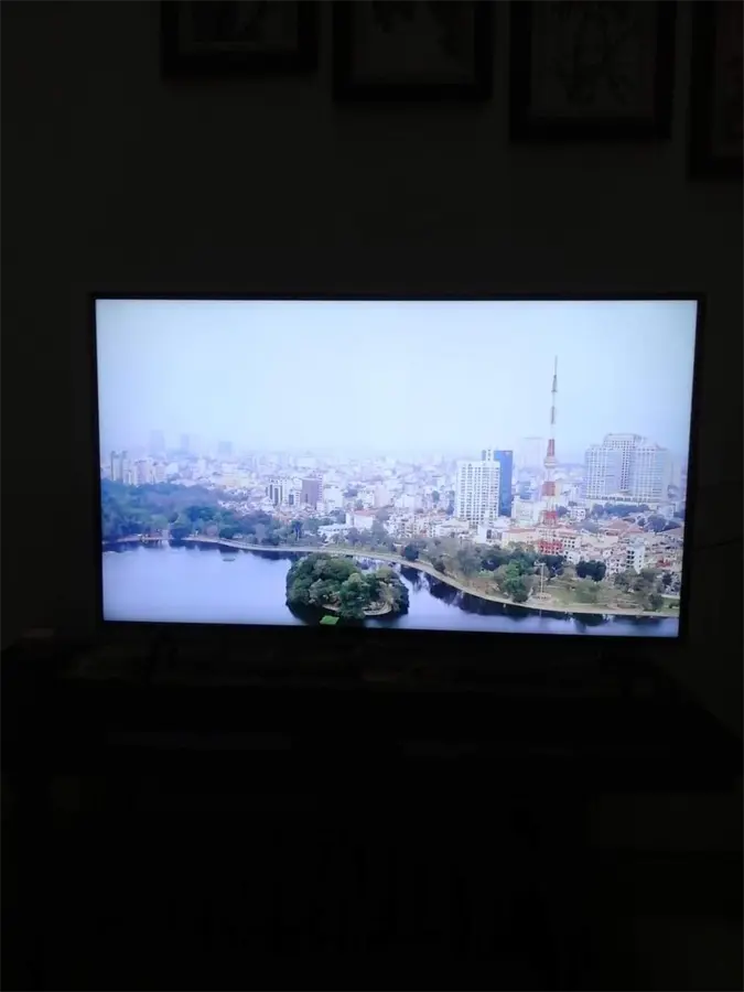 Khách hàng review Smart Tivi Samsung 4K 43 inch UA43NU7100 26