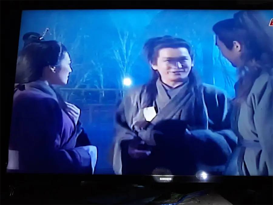 Khách hàng review Smart Tivi Samsung 40 inch UA40J5250D 22