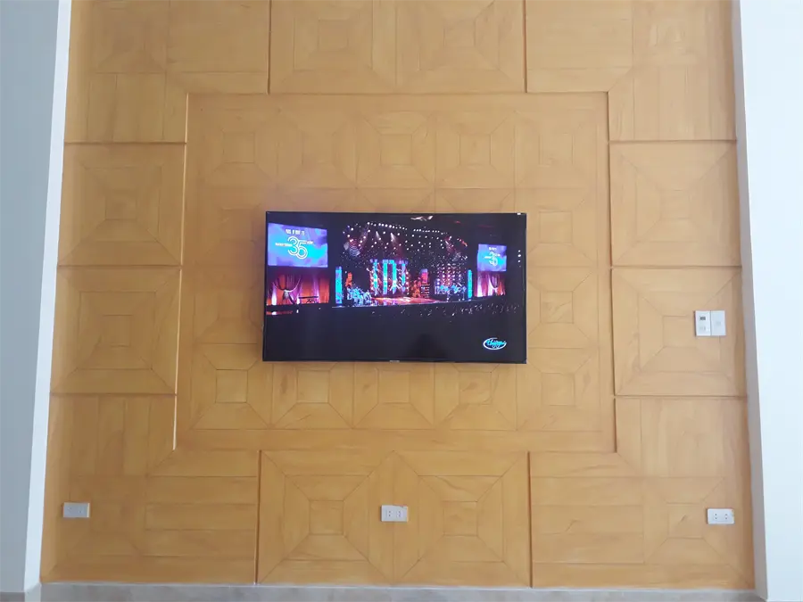 Khách hàng review Smart Tivi Samsung 4K 55 inch UA55NU7090 32