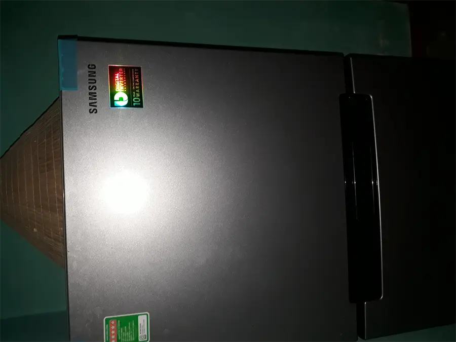 Khách hàng review Tủ lạnh Samsung Inverter 208 lít RT19M300BGS/SV 50