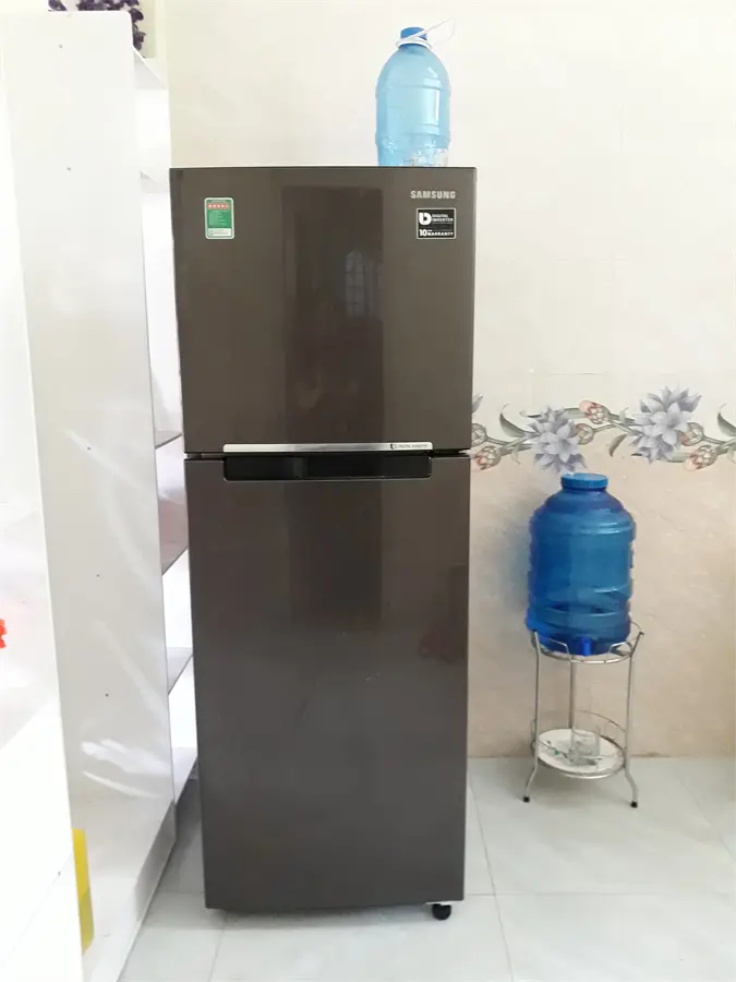 Khách hàng review Tủ lạnh Samsung Inverter 236 lít RT22M4032DX/SV 17