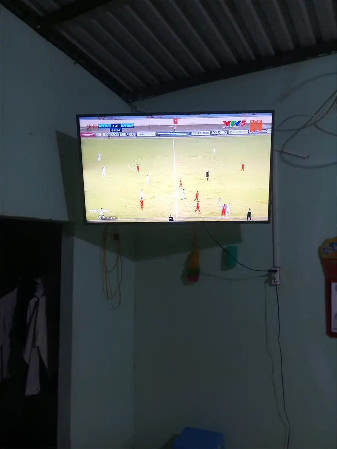 Khách hàng review Smart Tivi Samsung 4K 43 inch UA43NU7400 16