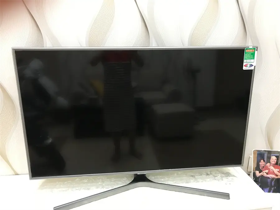 Khách hàng review Smart Tivi Samsung 4K 50 inch UA50NU7400 4