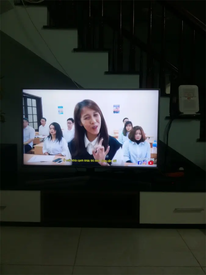 Khách hàng review Smart Tivi Samsung 4K 43 inch UA43NU7400 15