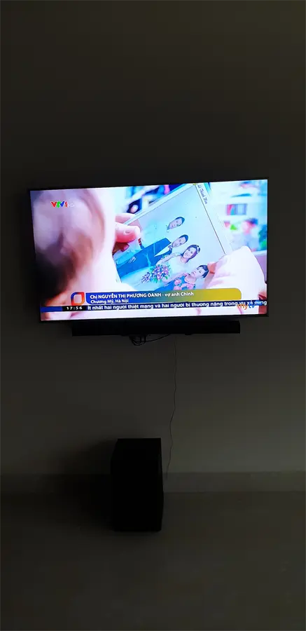 Khách hàng review Smart Tivi Samsung 4K 55 inch UA55MU6400 2