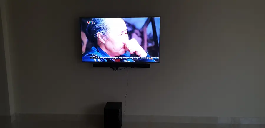 Khách hàng review Smart Tivi Samsung 4K 55 inch UA55MU6400 3