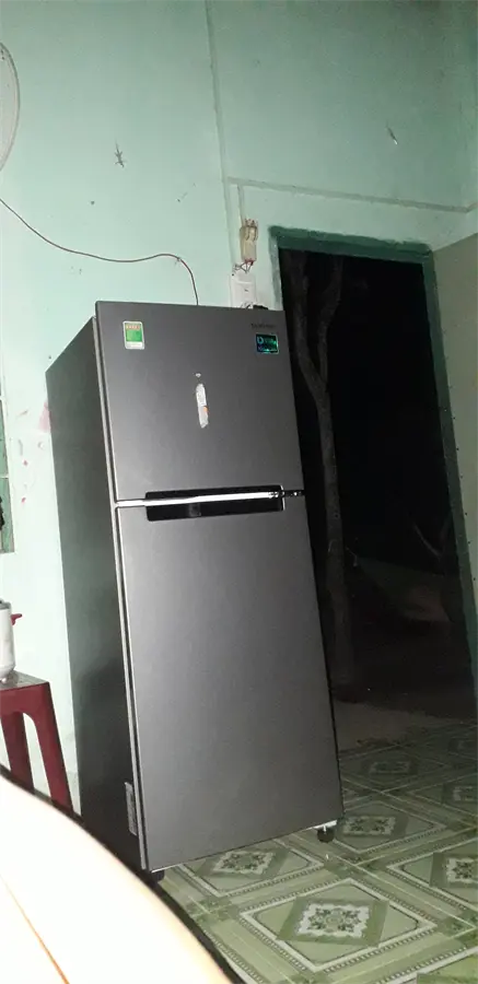 Khách hàng review Tủ lạnh Samsung Inverter 208 lít RT19M300BGS/SV 45