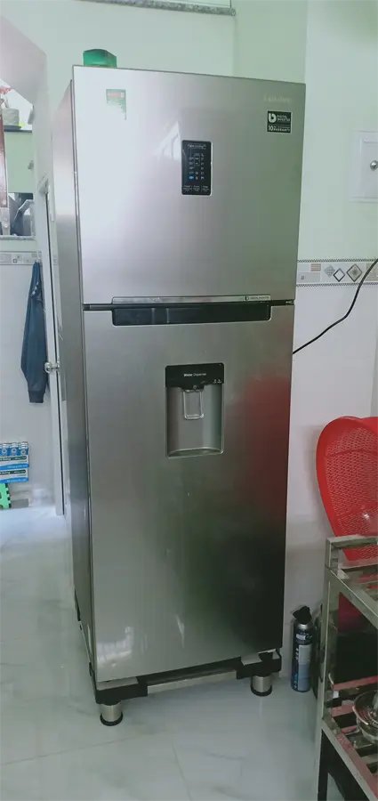 Khách hàng review Tủ lạnh Samsung Inverter 319 lít RT32K5932S8/SV 6