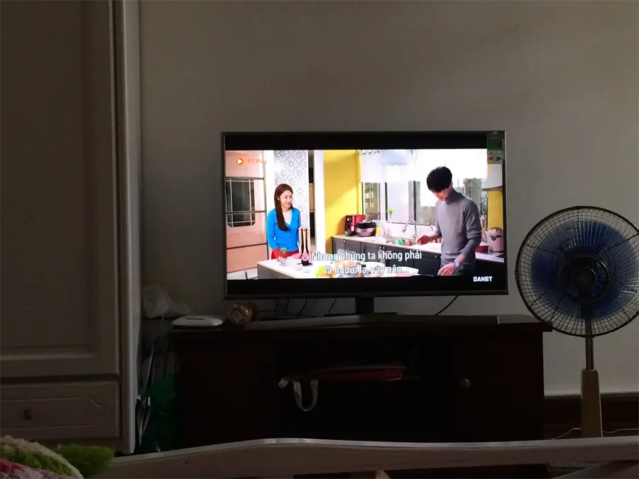 Khách hàng review Smart Tivi Samsung 4K 43 inch UA43NU7400 11