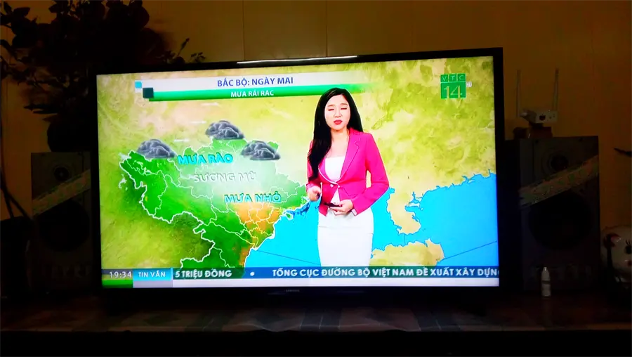 Khách hàng review Smart Tivi Samsung 40 inch UA40J5250D 20