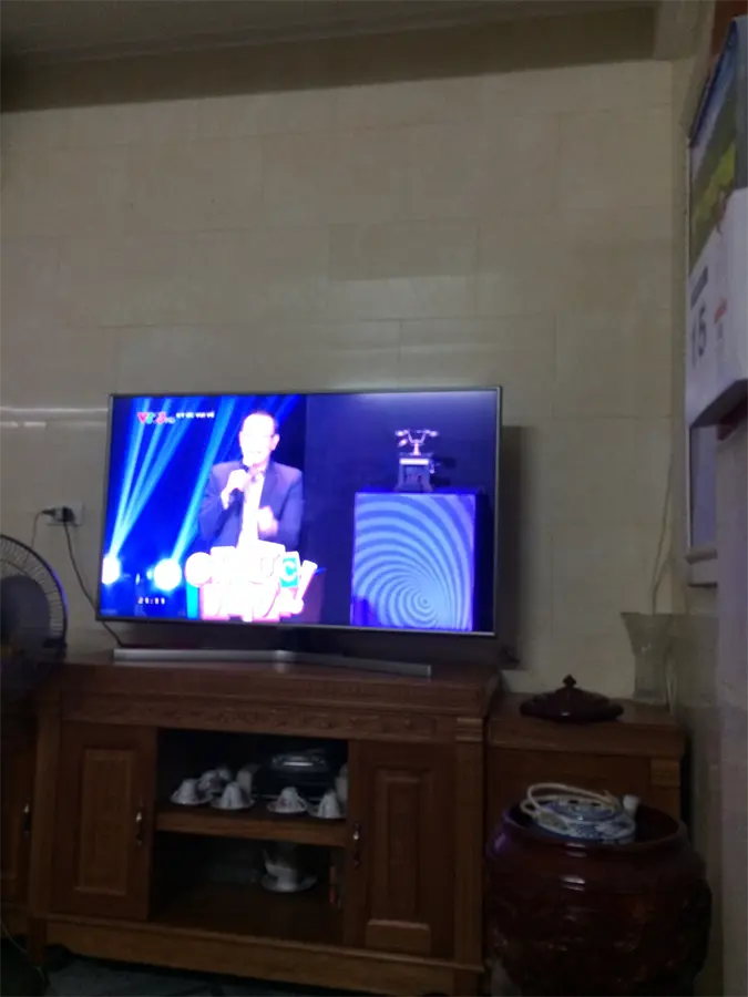 Khách hàng review Smart Tivi Samsung 4K 55 inch UA55NU7100 5