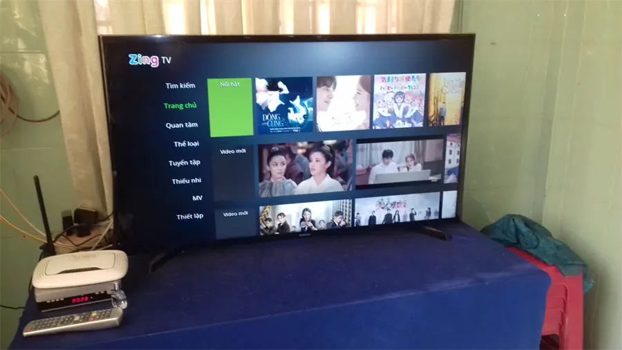 Khách hàng review Smart Tivi Samsung 40 inch UA40J5250D 18