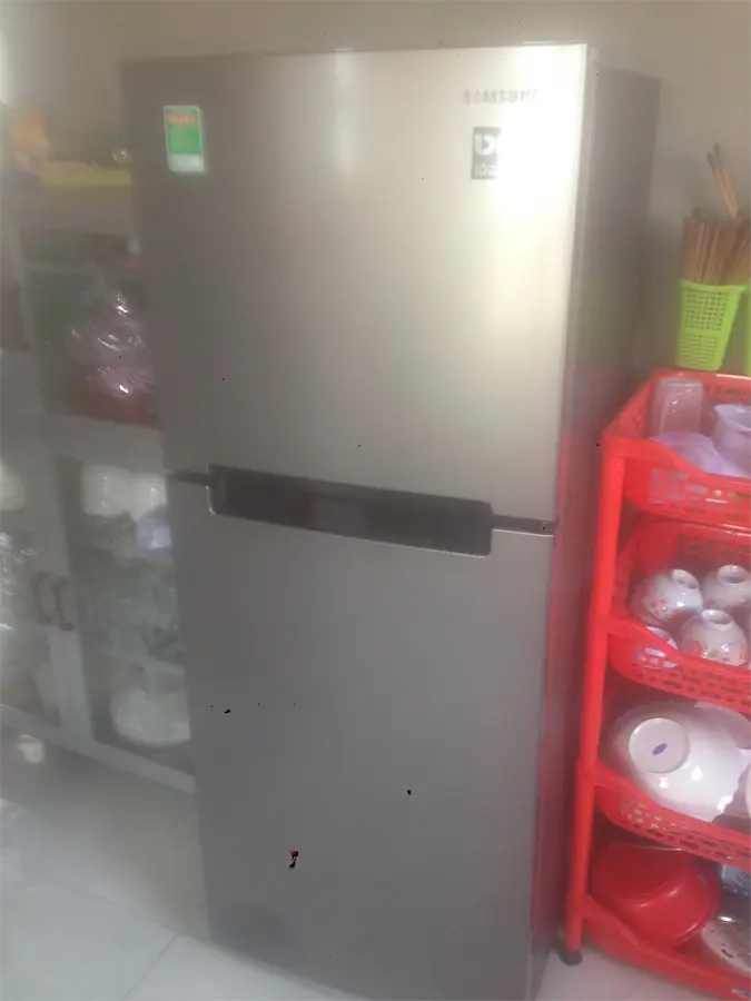 Khách hàng review Tủ lạnh Samsung Inverter 208 lít RT19M300BGS/SV 37