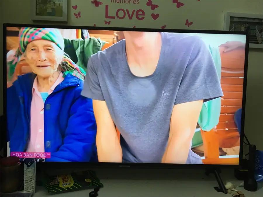 Khách hàng review Smart Tivi Samsung 4K 43 inch UA43NU7100 3