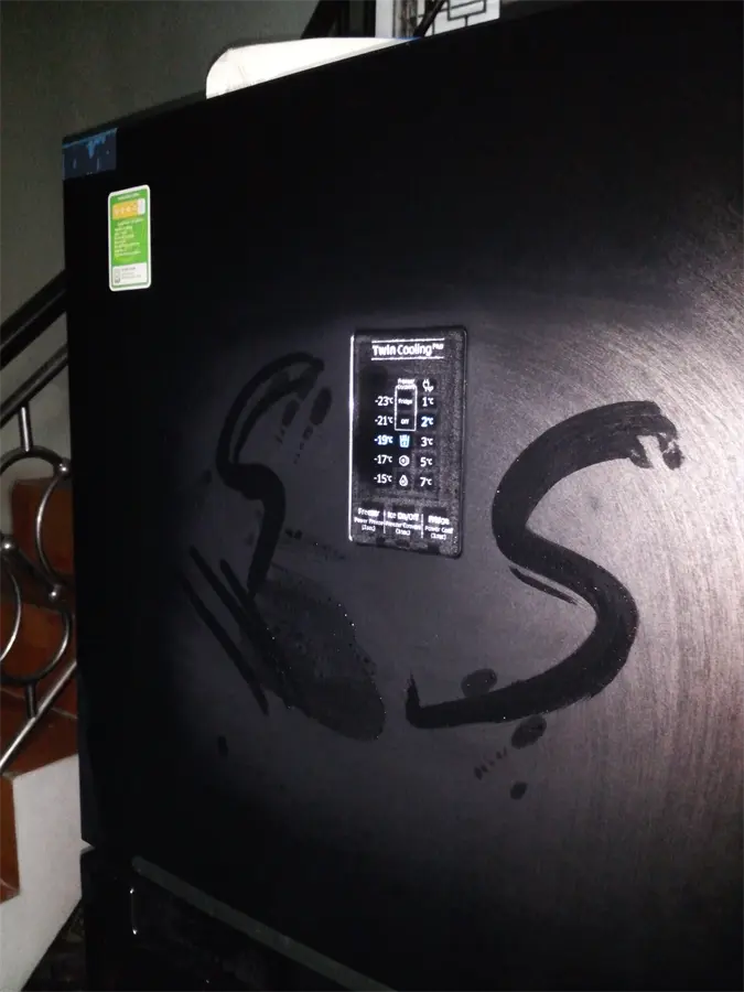 Khách hàng review Tủ lạnh Samsung Inverter 360 lít RT35K5982BS/SV 10