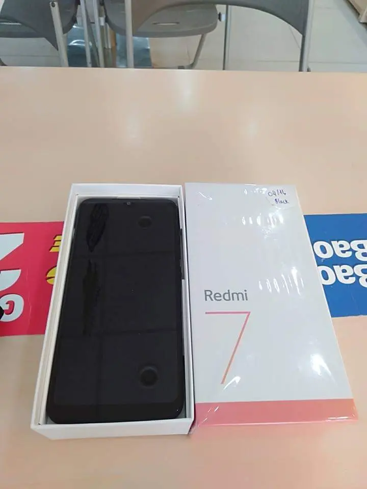 Khách hàng review Điện thoại Xiaomi Redmi 7 (2GB/16GB) 3
