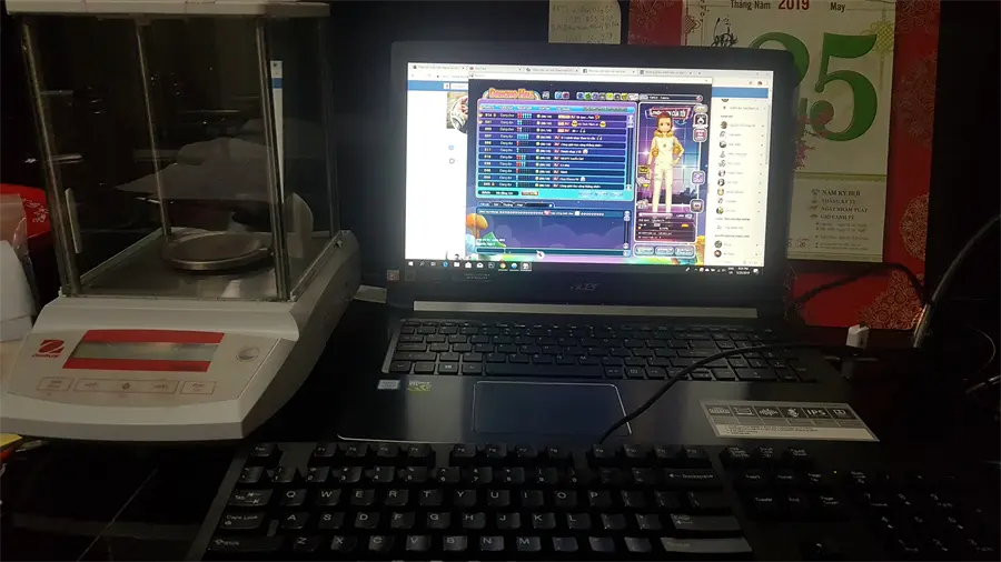 Khách hàng review Laptop Acer Aspire A715 72G 54PC i5 8300H/8GB/1TB/4GB GTX1050/Win10 (GXBSV.003) 1