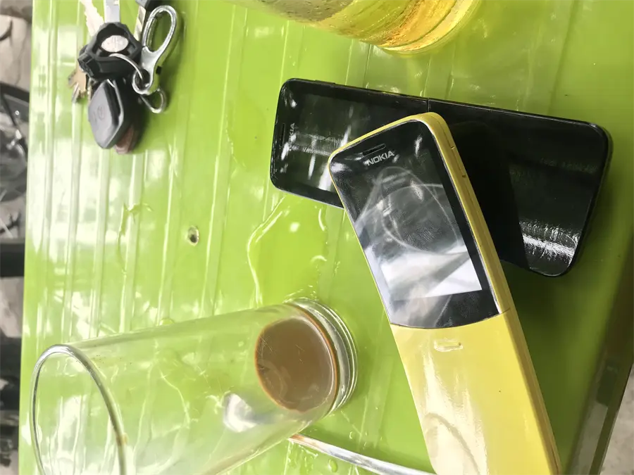 Khách hàng review Điện thoại Nokia 8110 4G 3