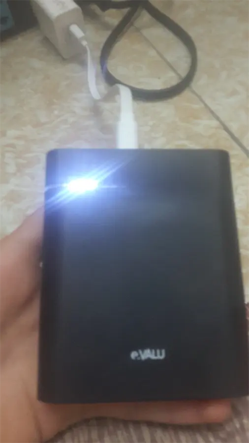 Khách hàng review Pin sạc dự phòng 10.000 mAh eValu Sword X 2
