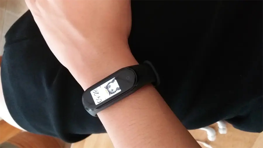 Khách hàng review Vòng đeo tay thông minh Mi Band 4 68