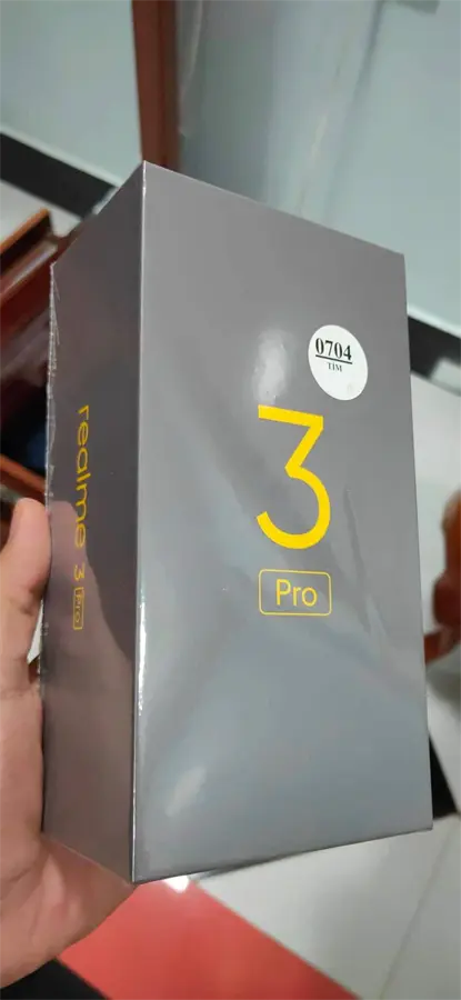 Khách hàng review Điện thoại realme 3 Pro (4GB/64GB) 4