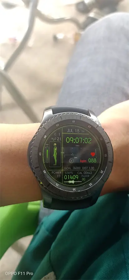 Khách hàng review Đồng hồ thông minh Samsung Gear S3 Frontier 3
