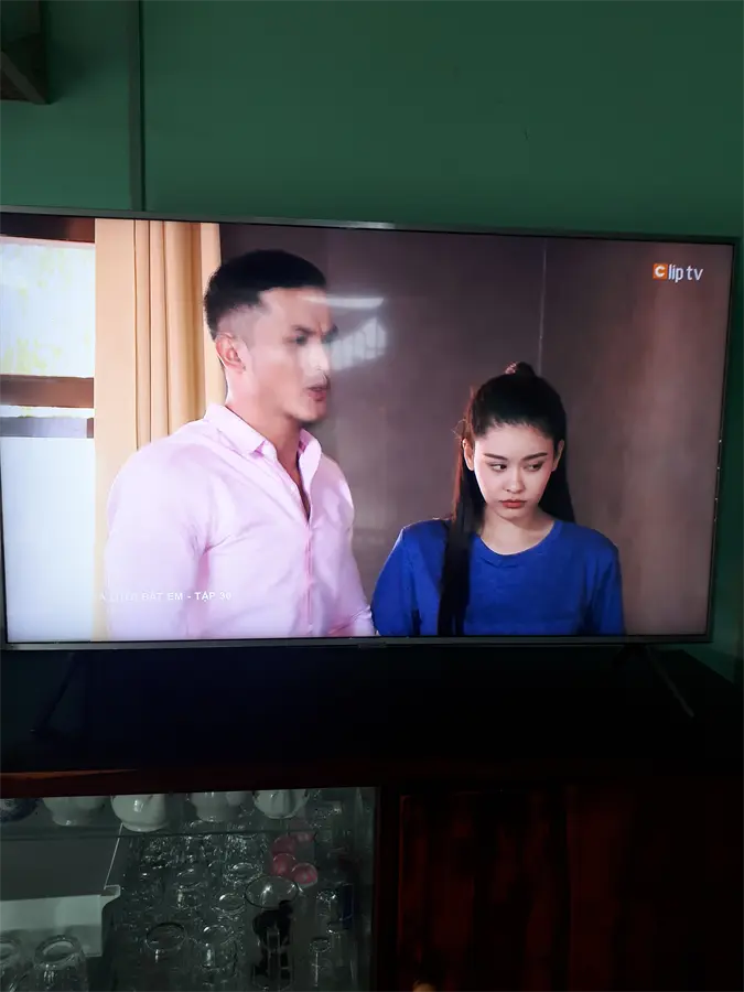 Khách hàng review Smart Tivi QLED Samsung 4K 49 inch QA49Q65R 15