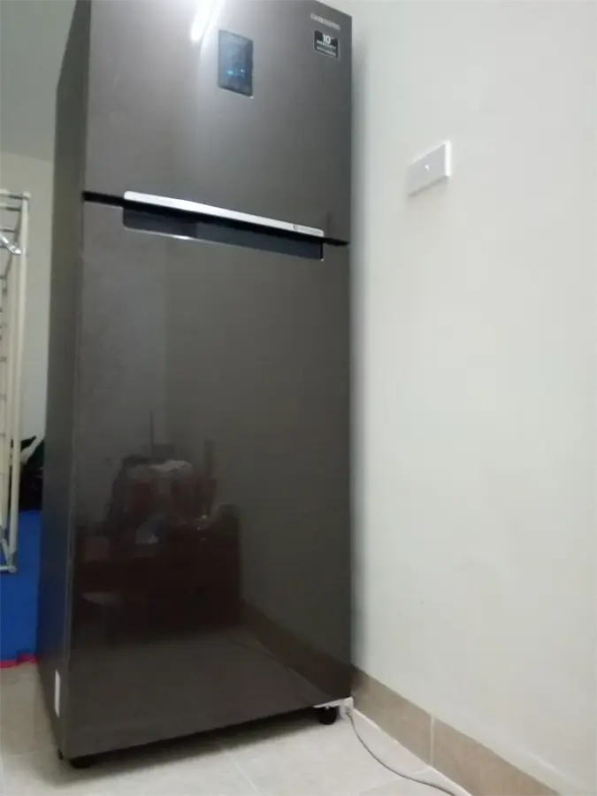 Khách hàng review Tủ lạnh Samsung Inverter 299 lít RT29K5532DX/SV 4