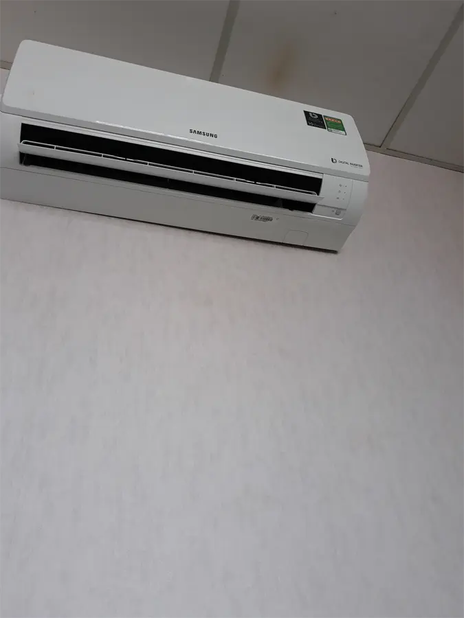 Khách hàng review Máy lạnh Samsung Inverter 1.5 HP AR13MVFHGWKNSV 4