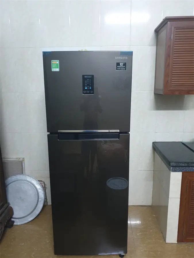 Khách hàng review Tủ lạnh Samsung Inverter 299 lít RT29K5532DX/SV 2