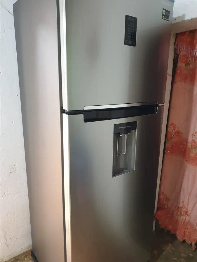 Khách hàng review Tủ lạnh Samsung Inverter 380 lít RT38K5982SL/SV 4