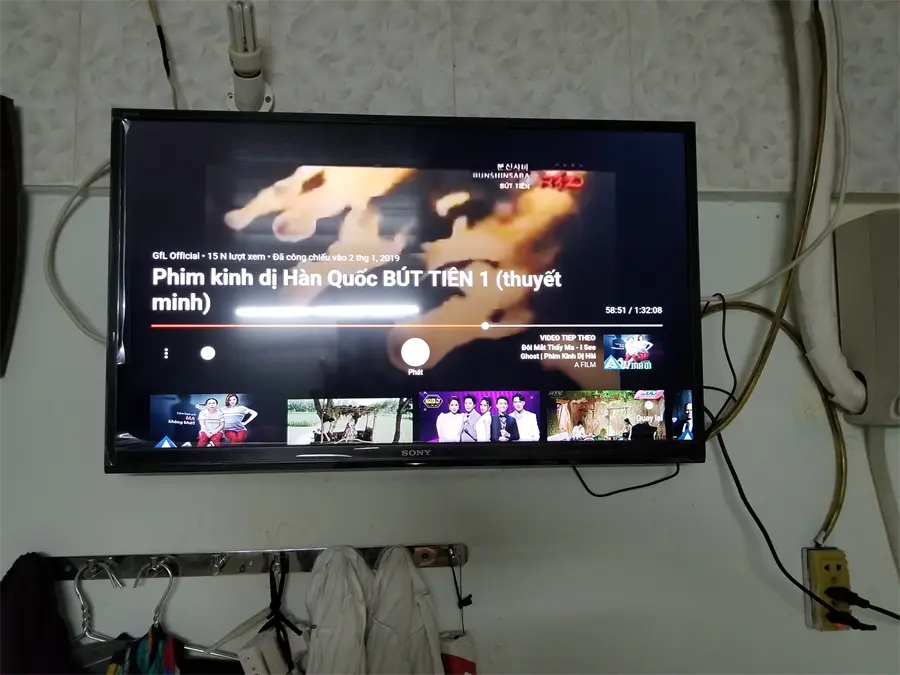Khách hàng review Smart Tivi Sony 32 inch KDL-32W610G 10