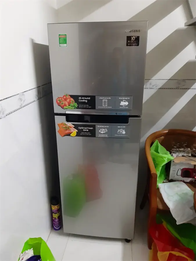 Khách hàng review Tủ lạnh Samsung Inverter 236 lít RT22M4033S8/SV 2