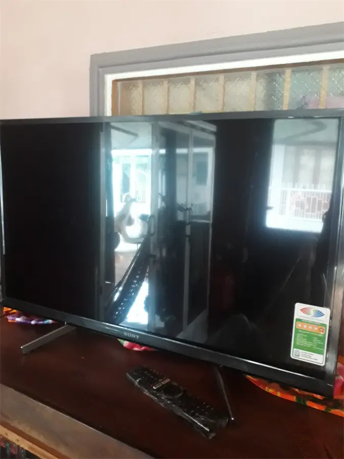 Khách hàng review Smart Tivi Sony 32 inch KDL-32W610G 7