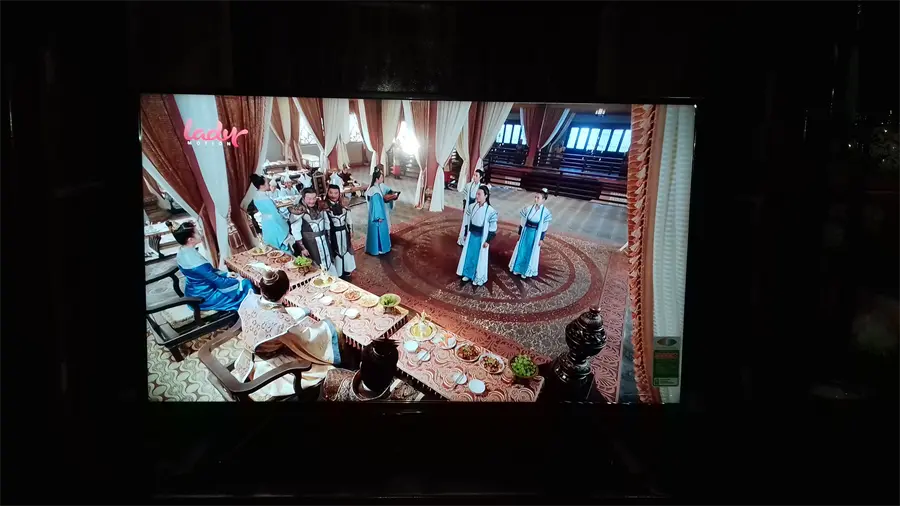 Khách hàng review Smart Tivi Sony 43 inch KDL-43W660G 4