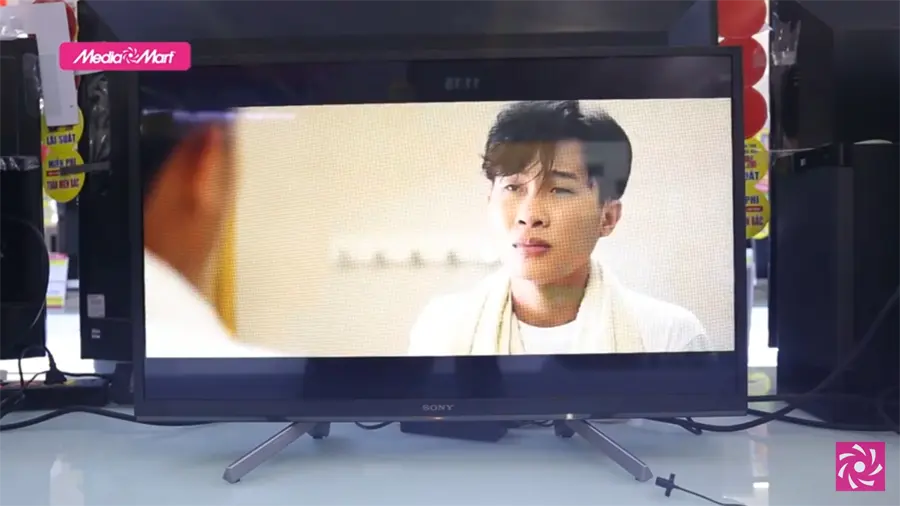 Khách hàng review Smart Tivi Sony 32 inch KDL-32W610G 4