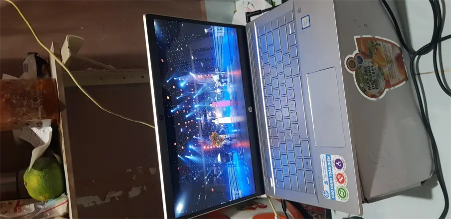 Khách hàng review Laptop HP Pavilion 14 ce1014TU i3 8145U/4GB/500GB/Win10 (5JN05PA) 1