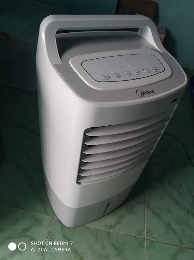 Khách hàng review Quạt điều hòa Midea AC120-16AR 60W 51