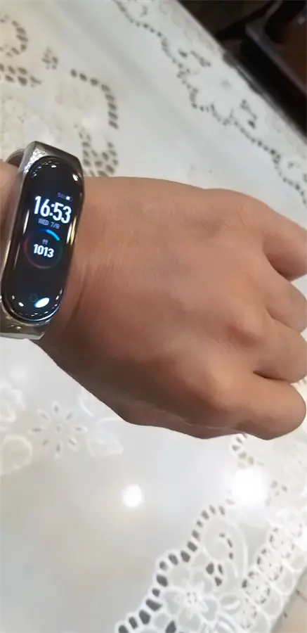 Khách hàng review Vòng đeo tay thông minh Mi Band 4 59