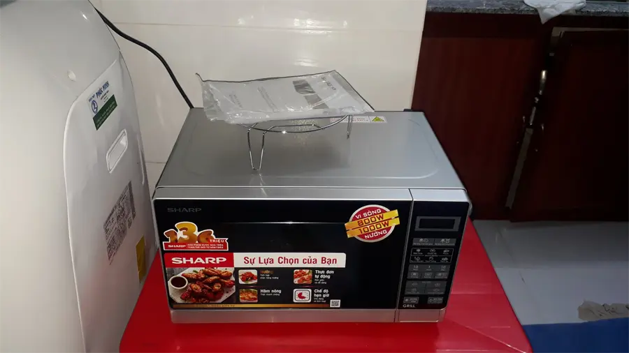 Khách hàng review Lò vi sóng có nướng Sharp R-G272VN-S 20 lít 4