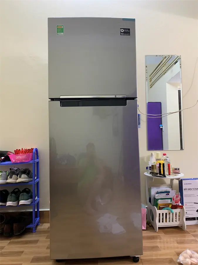 Khách hàng review Tủ lạnh Samsung Inverter 299 lít RT29K5012S8/SV 2