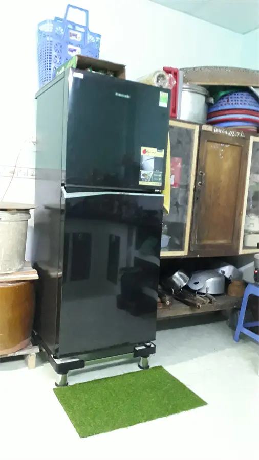 Khách hàng review Tủ lạnh Panasonic Inverter 268 lít NR-BL300PKVN 3