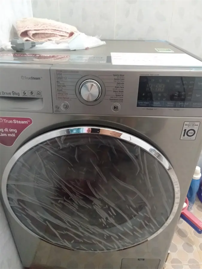 Khách hàng review Máy giặt LG Inverter 9 kg FC1409S2E 3