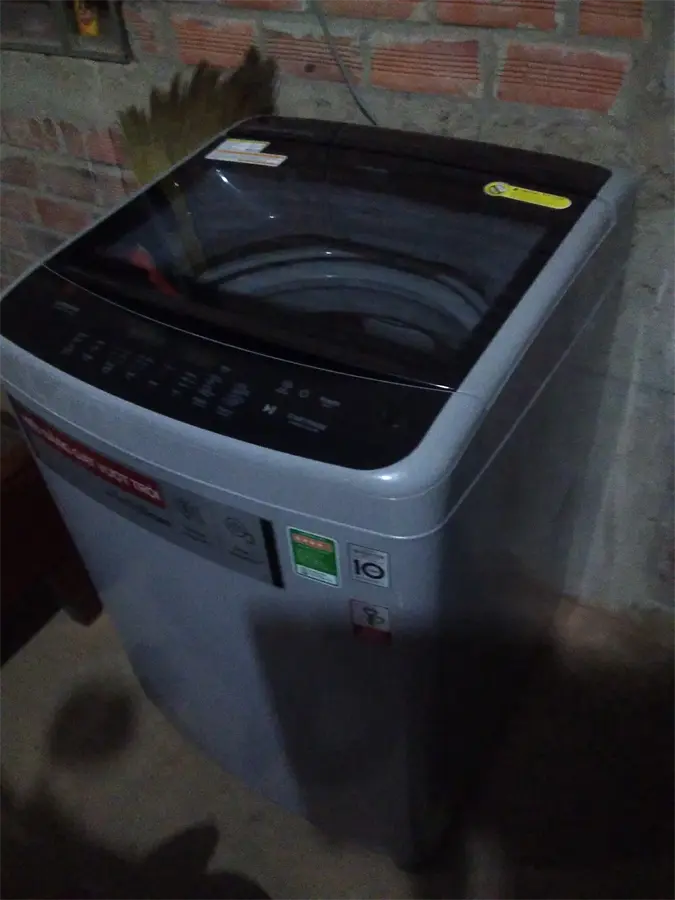 Khách hàng review Máy giặt LG Inverter 9 Kg T2309VS2M 2